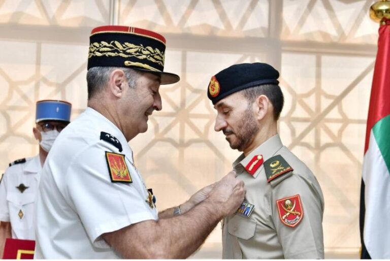 الرئيس الفرنسي يمنح سعيد الشحي وسام جوقة الشرف برتبة فارس 3