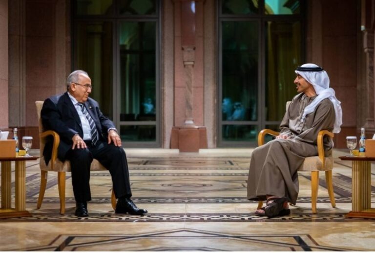 عبدالله بن زايد يستقبل وزير خارجية الجزائر 1