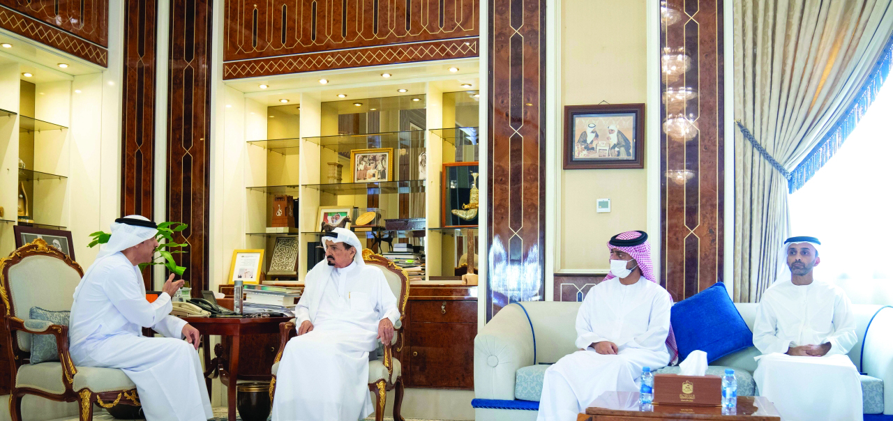 ط­ط§ظƒظ… ط¹ط¬ظ…ط§ظ† ظٹط·ظ„ط¹ ط¹ظ„ظ‰ ظ…ط®ط·ط·ط§طھ ظ…ط´ط±ظˆط¹  ط§ظ„ظپط±ط¹ ط§ظ„ط±ط§ط¨ط¹ ظ„ط¬ظ…ط¹ظٹط© ط£ط³ظˆط§ظ‚ ط¹ط¬ظ…ط§ظ† ط§ظ„ط