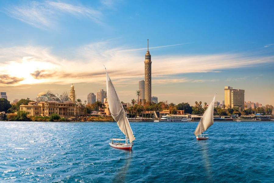 The,Nile,And,Feluccas,In,Front,Of,The,Tower,Of