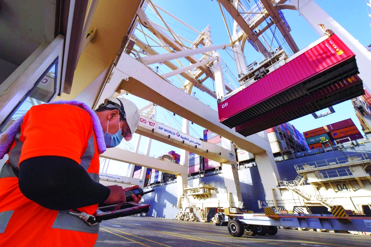 UAE-HEALTH-VIRUS-ECONOMY-TRANSPORT