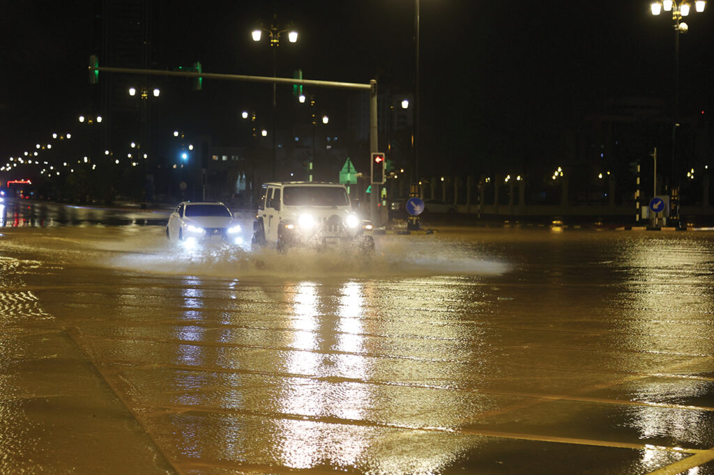 Rain in fujairah city photos by Zeeshan 28-07-2022