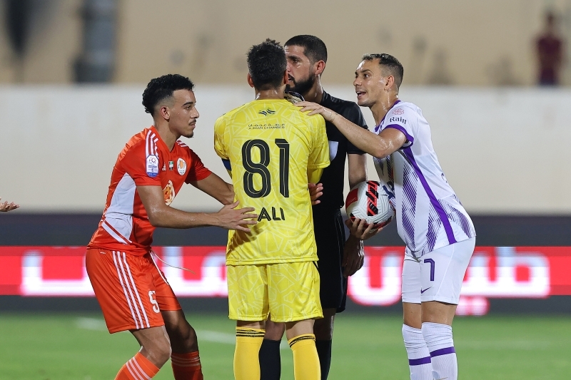 مباراة كرة القدم دوري ادنوك للمحترفين بين فريق نادي عجمان وفريق نادي العين ستاد راشد عجمان،سبتمبر،02 ،2022 .تصوير غلام كاركر