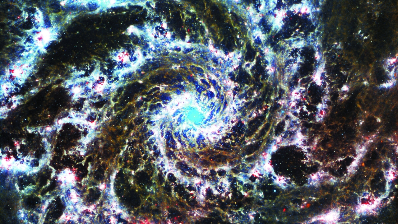 Webb Inspects the Heart of the Phantom Galaxy