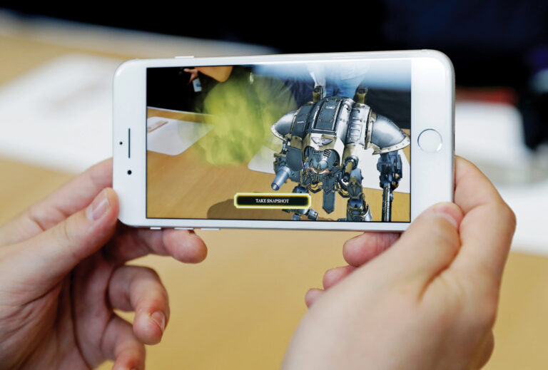 Apple Cheaper iPhones