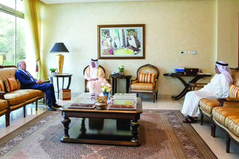 حاكم رأس الخيمة يستقبل سفير كوستاريكا