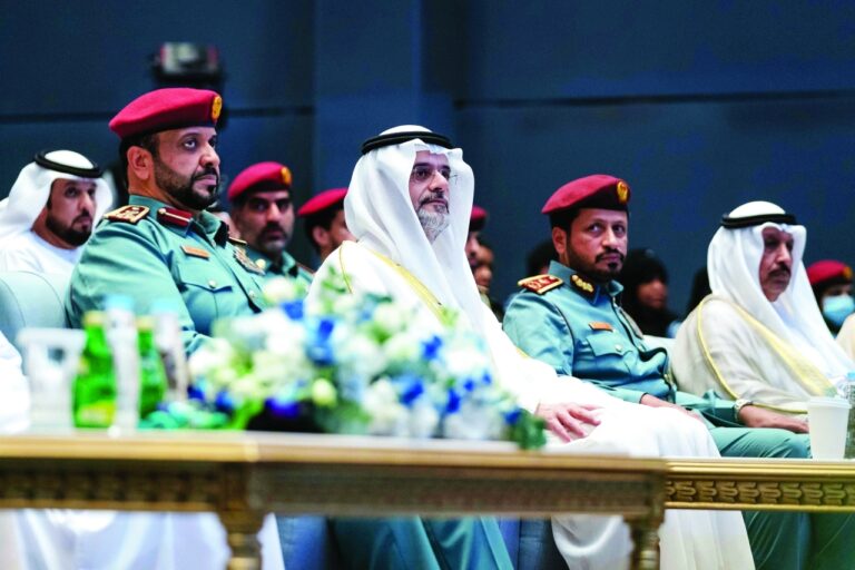 ولي عهد الشارقة يشهد حفل تخريج الفوج الرابع من طلبة الدراسات العليا بأكاديمية العلوم الشرطية