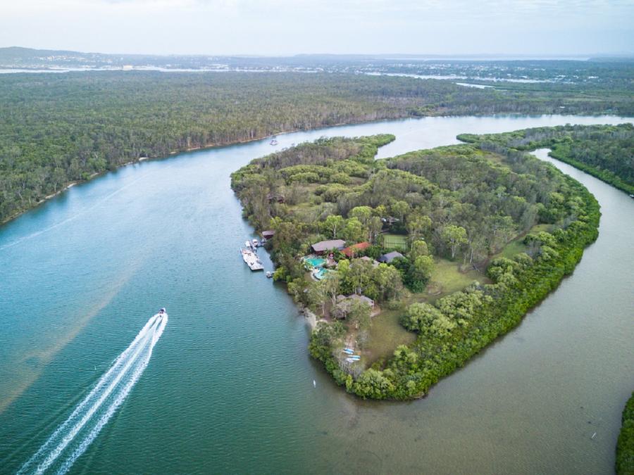 Heart,Shape,Island,-,Makepeace,Island,From,Drone