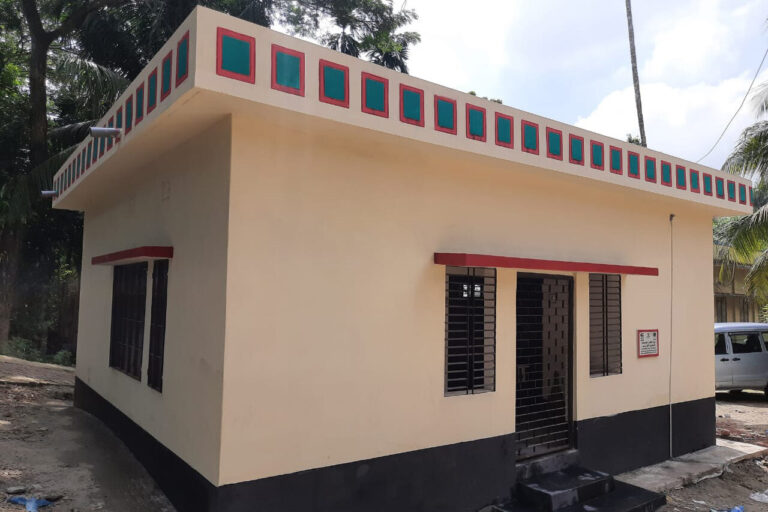 الشارقة الخيرية تبني 110بيوت للفقراء خارج الدولة في 2022.