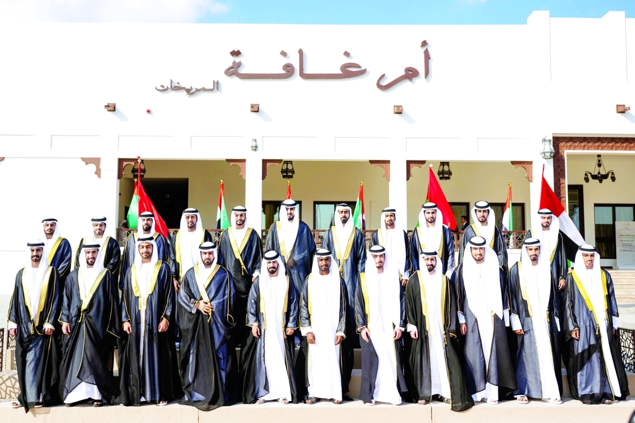 إعادة /مجلس أم غافة بالعين يقيم العرس الجماعي الأول .