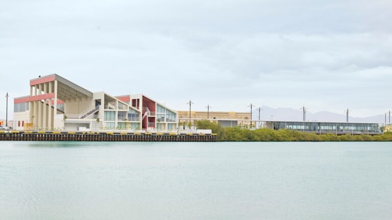 c2fd4d5b-3b72-457d-84e7-759ce4abd2af