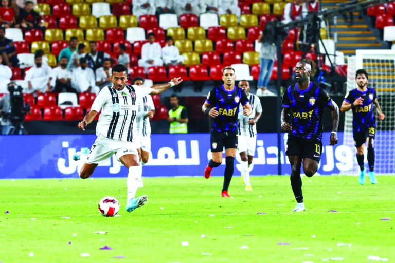 مباراة فريق نادي الجزيرة و العين لـ كرة القدم دوري أدنوك لـ المحترفين - أبوظبي 2022 م