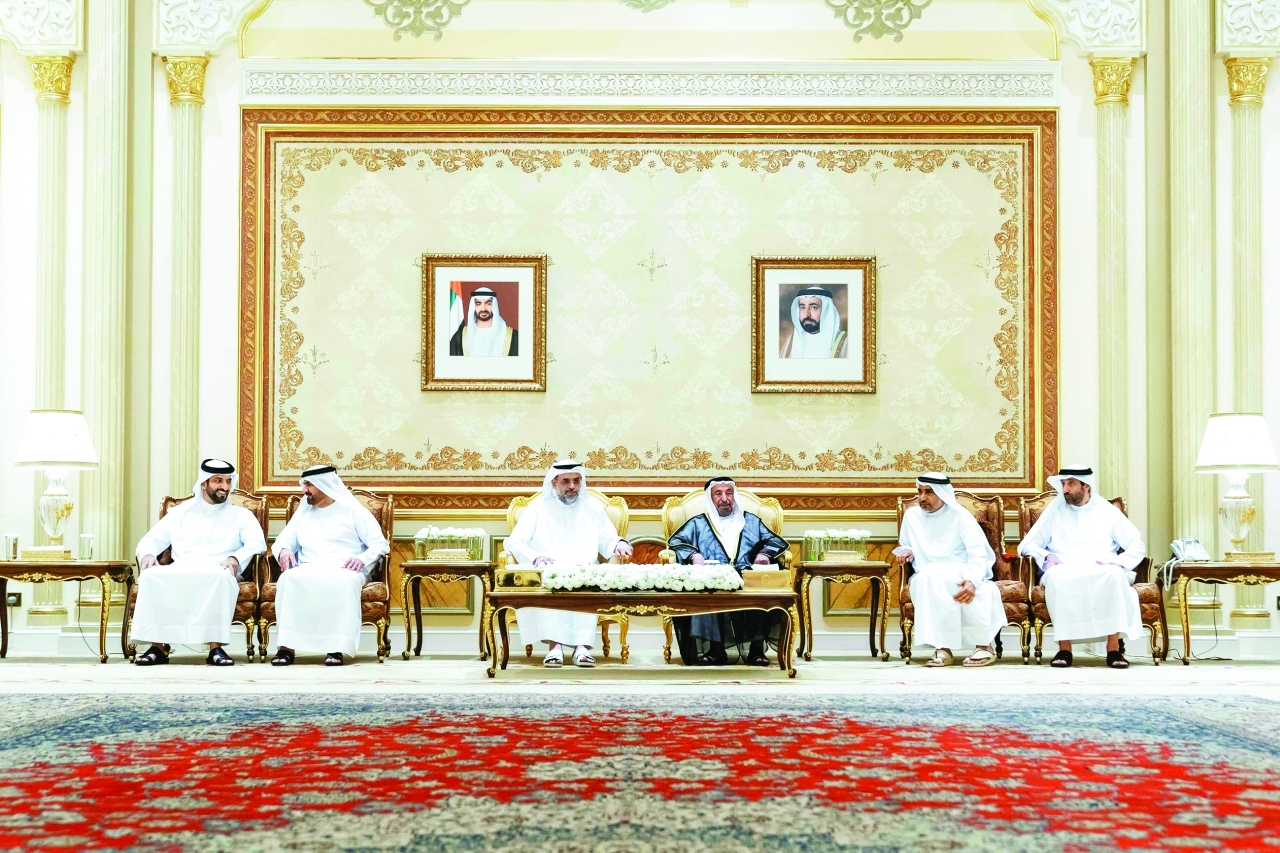 حاكم الشارقة يستقبل المهنئين بشهر رمضان الفضيل في قصر البديع العامر