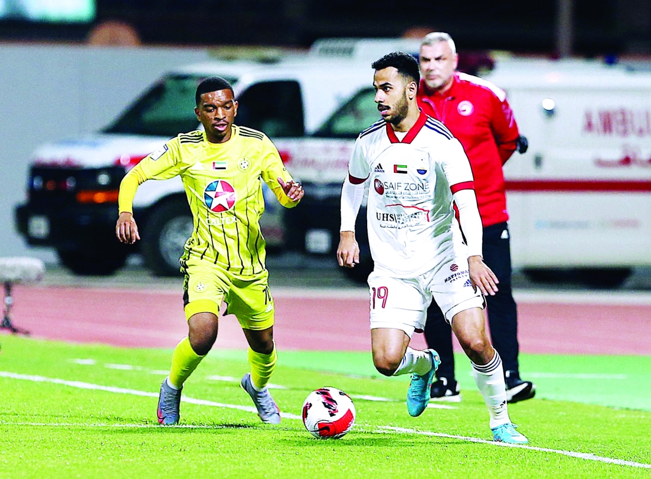 مباراة فريق نادي إتحاد كلباء و نادي الشارقة  لـ كرة القدم دوري أدنوك للمحترفين - كلباء 2022 م