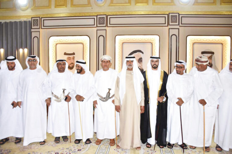 نهيان بن مبارك يحضر أفراح الجنيبي والغيلاني.