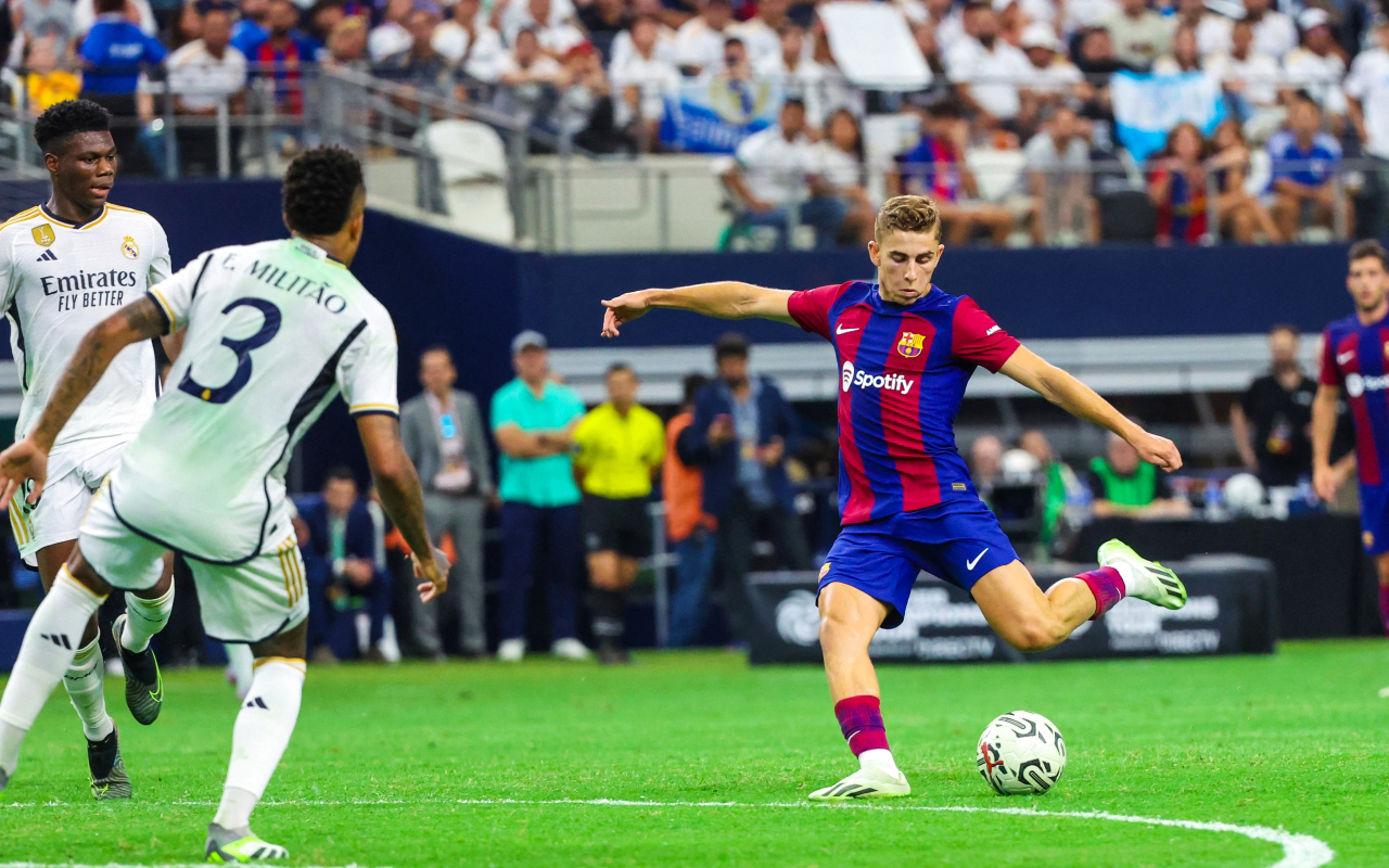 Soccer: Soccer Champions Tour-FC Barcelona at Real Madrid