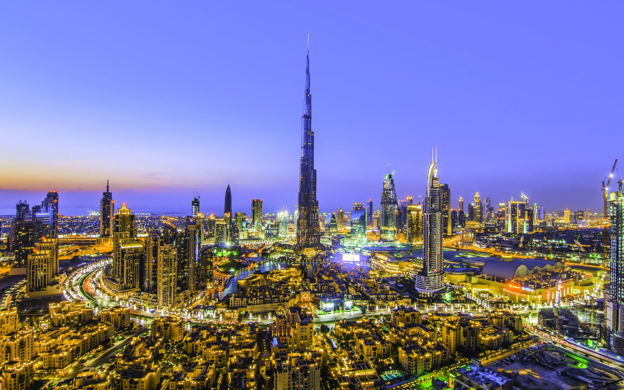 Dubai,uae,-,February,15:,Burj,Khalifa,Tallest,Building,In,The