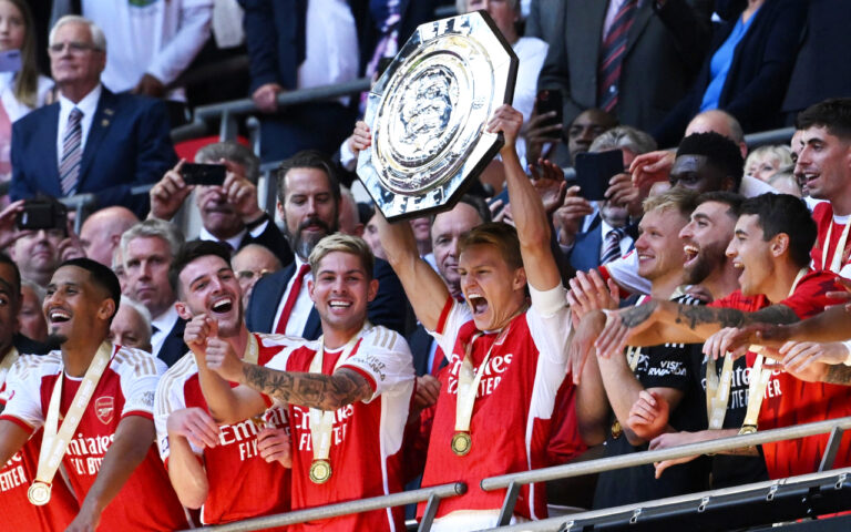 FBL-ENG-PR-COMMUNITY-ARSENAL-MAN CITY