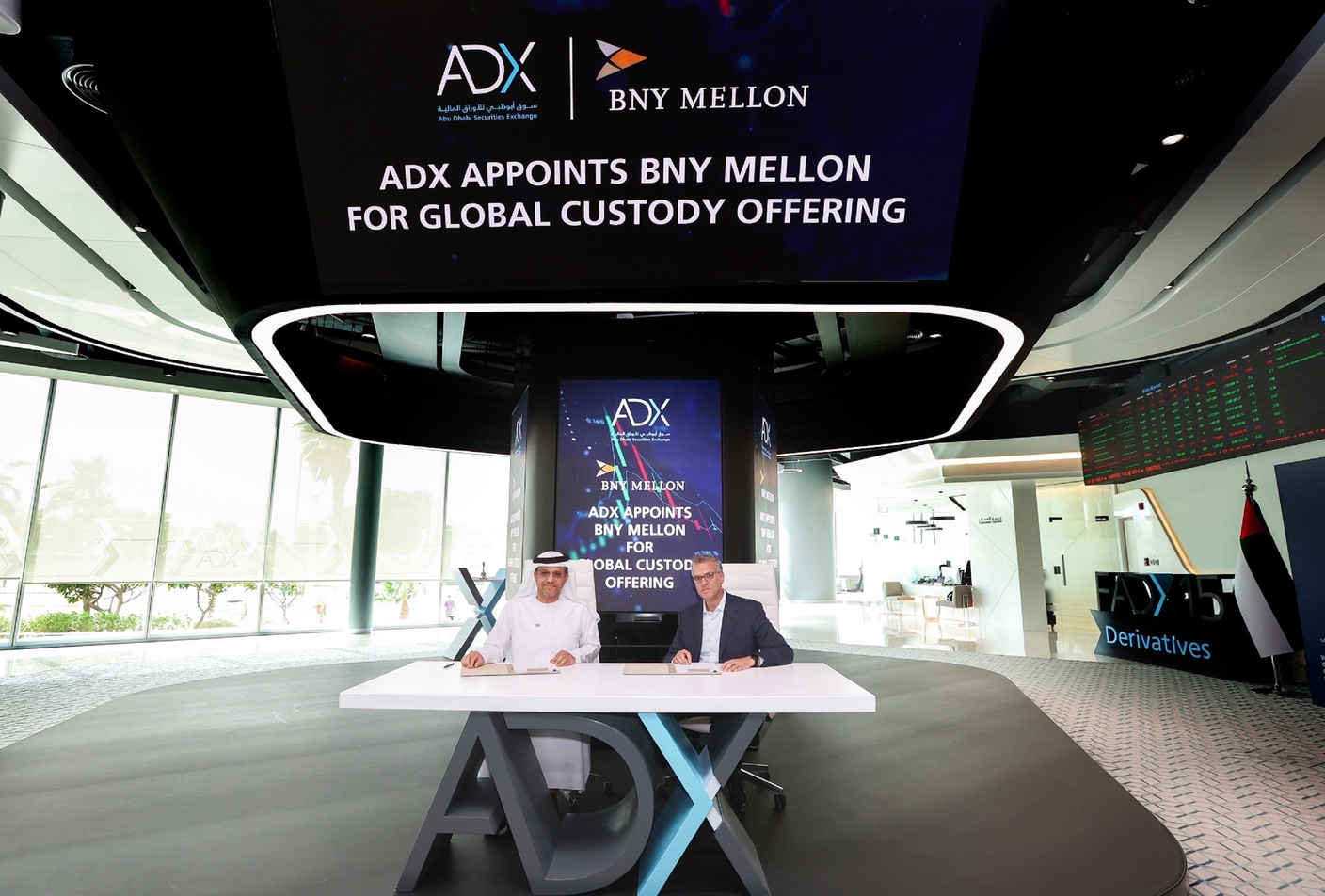 سوق أبوظبي للأوراق المالية يوقع شراكة مع "بي إن واي ميلون" لتوسيع خدمات الحفظ عالميا.