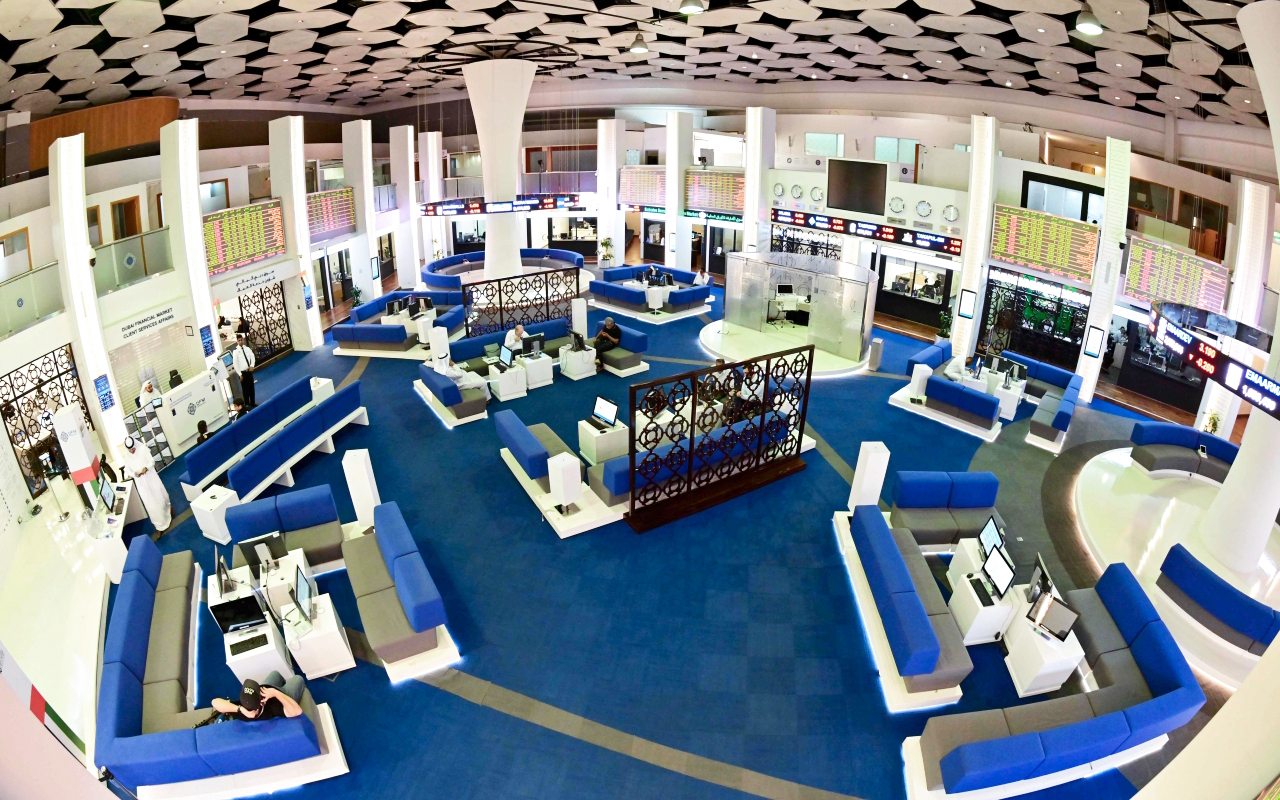 UAE-STOCKS-GULF-HEALTH-VIRUS