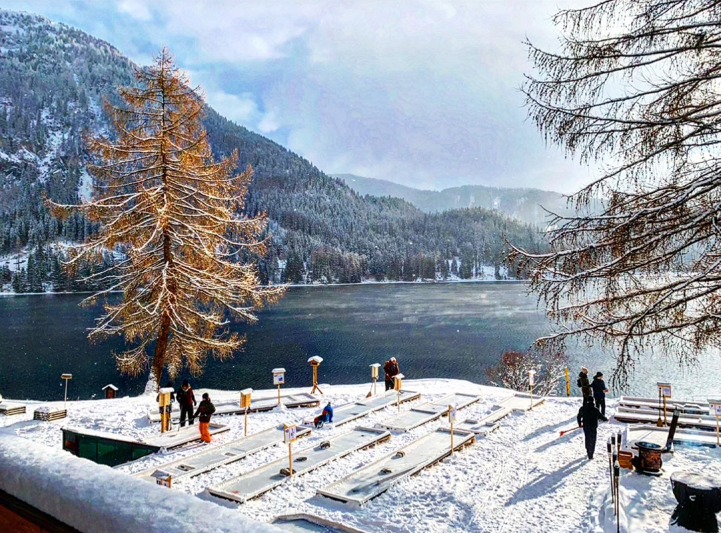 3-Davos-Ice_mini_golf