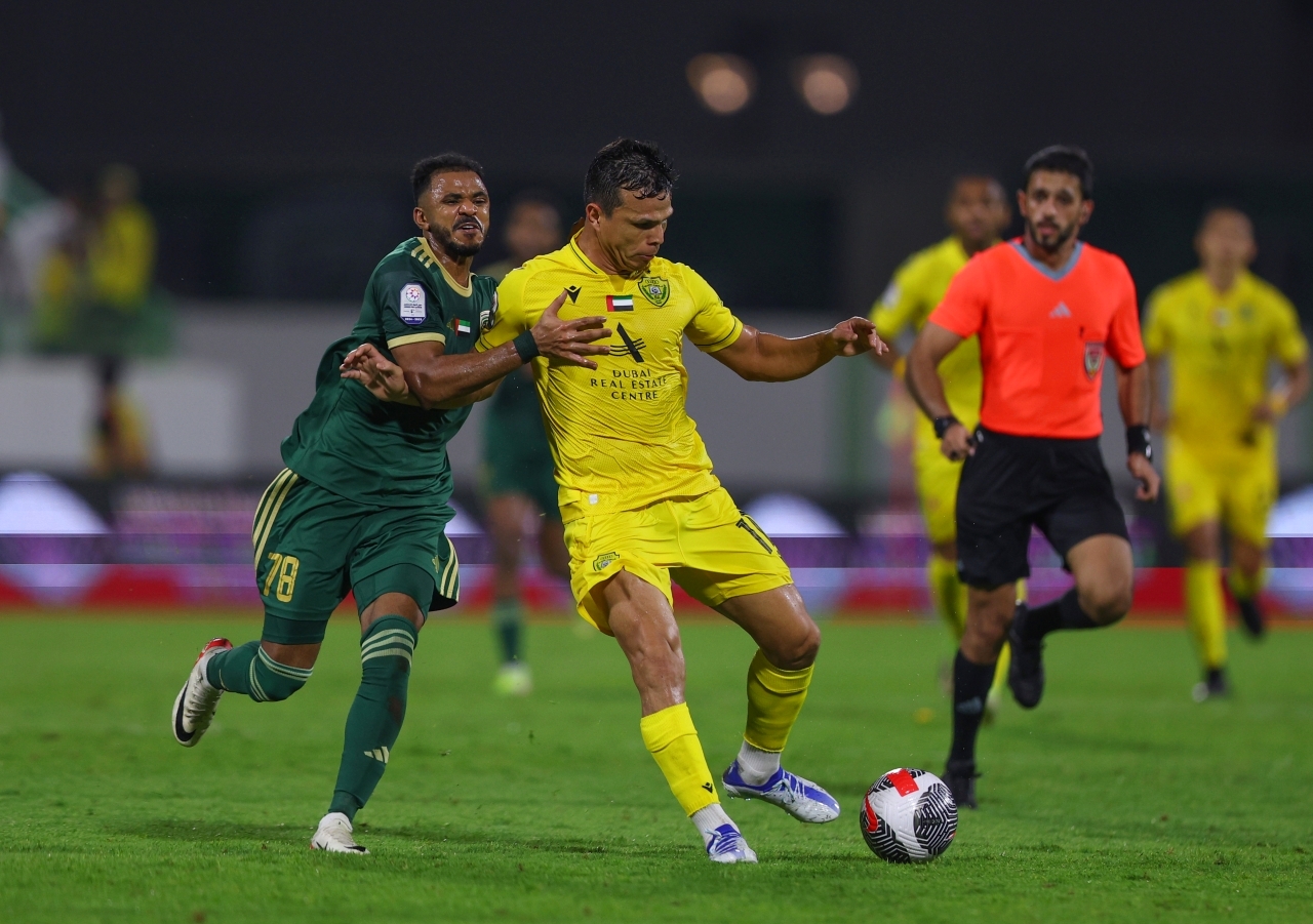 Al wasal vs khorfakkan playing at khorfakkan stadium , photos by zeeshan ahmed