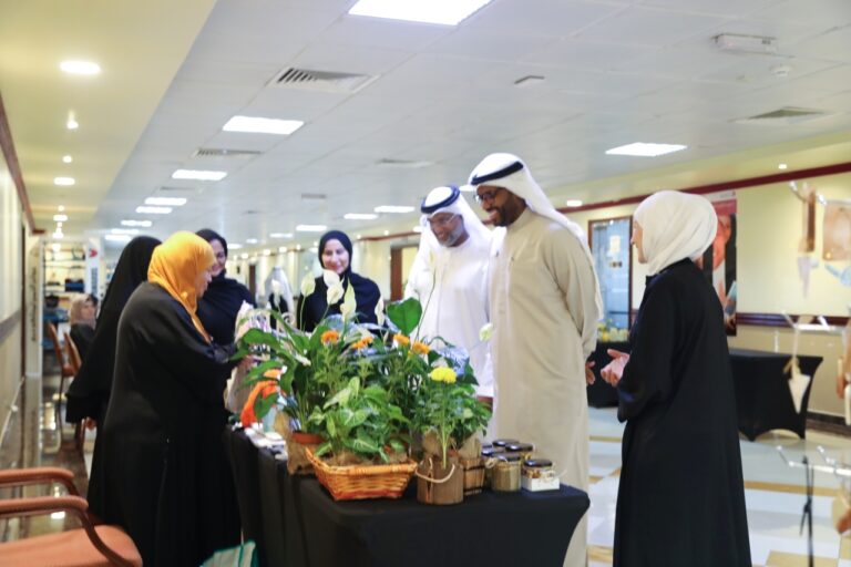 محاكم دبي تبرز ابداع أصحاب الهمم في معرض استثنائي.