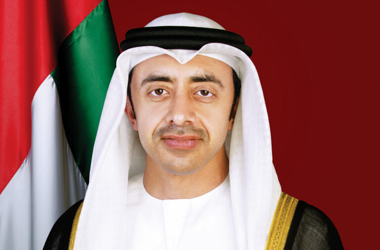 عبدالله بن زايد : القوات المسلحة درع الوطن وحامية مكتسباته  وسياجه المنيع .