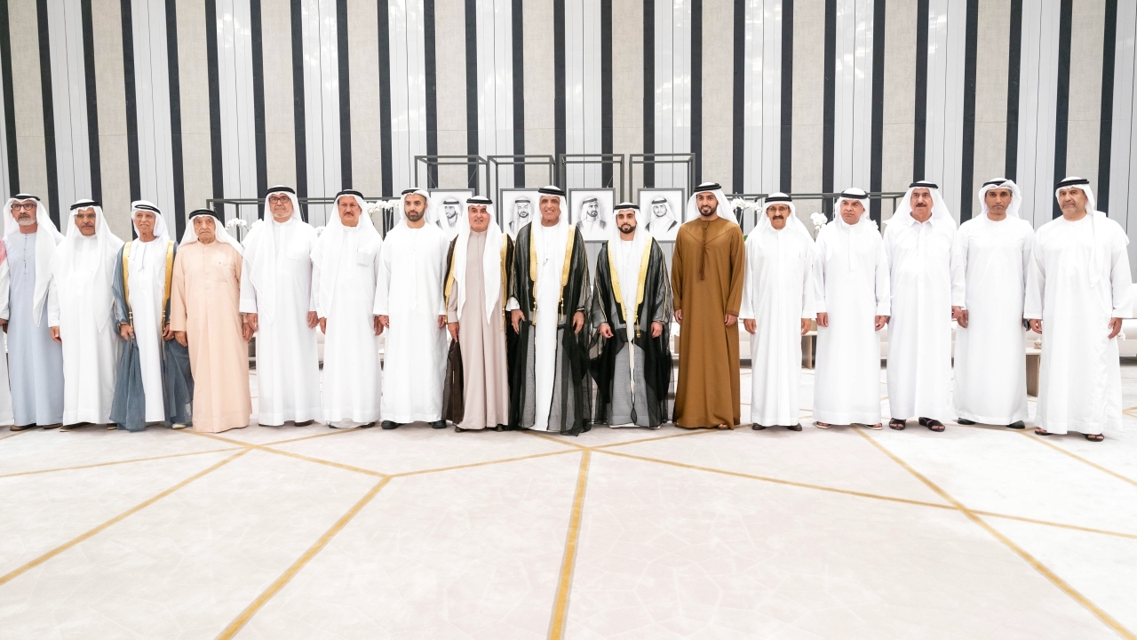 سعود بن صقر يحضر أفراح الغرير والكمده في دبي