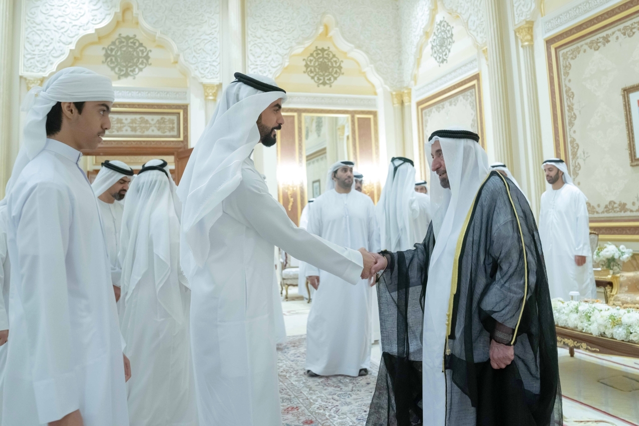 حاكم الشارقة يتقبل تهاني ولي عهد رأس الخيمة ونائب حاكم أم القيوين والمهنئين بالشهر الفضيل