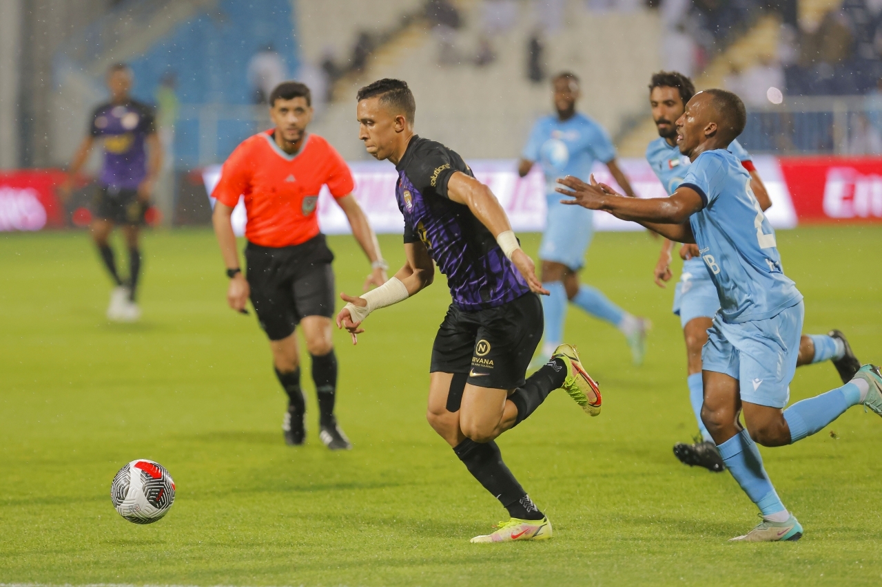 مباراة فريق نادي بني ياس و العين لـ كرة القدم دوري أدنوك لـ المحترفين - أبوظبي 2024 م