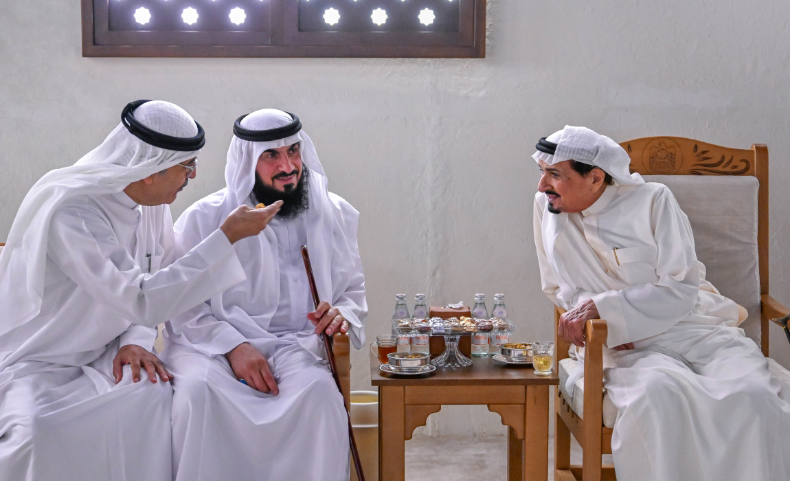 حاكم  عجمان يواصل استقبال المهنئين بشهر رمضان المبارك