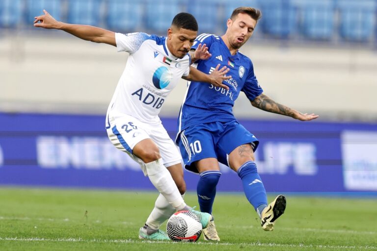 مباراة فريق نادي النصر و بني ياس لـ كرة القدم دوري أدنوك لـ المحترفين - دبي  2024 م