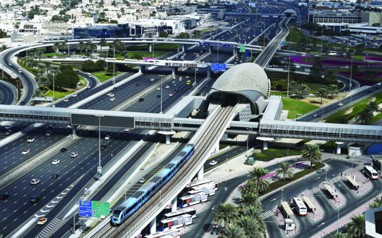 ط¹ظˆط¯ط© ط®ط¯ظ…ط© ط§ظ„طھظ†ظ‚ظ„ ط¨ط§ظ„ظ…طھط±ظˆ ط¨ظٹظ† ظ…ط­ط·طھظٹ ظ…ط±ظƒط² ط¯ط¨ظٹ ظ„ظ„ط³ظ„ط¹ ط§ظ„ظ…طھط¹ط¯ط¯ط© ظˆط§ط¨ظ† ط¨ط·ظˆط·