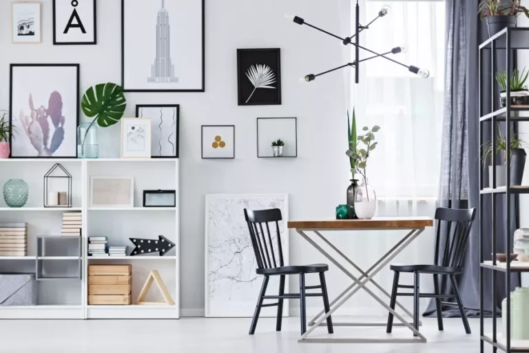 cozy-dining-room-interior-2023-11-27-05-12-02-utc_0.jpg