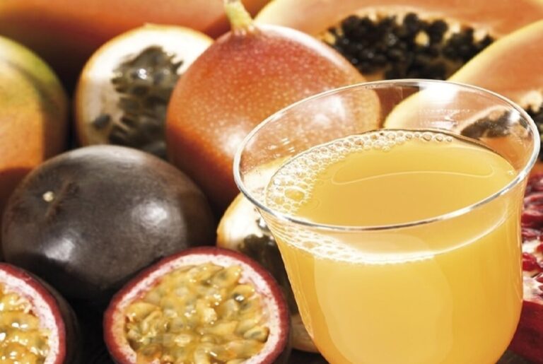 sabq_2024-07_9f25f890-ad31-4965-937d-16355940b6d7_عصير وفاكهة - أرشيفية