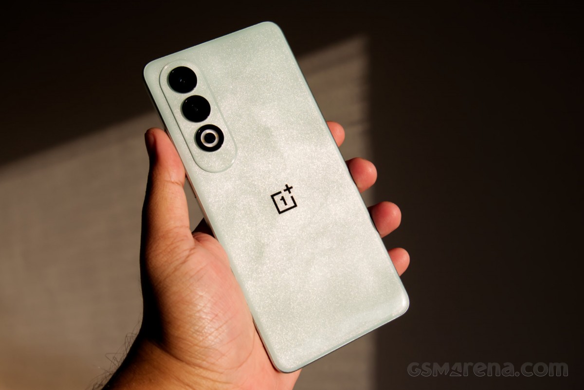 sabq_2024-07_c259bc7c-824f-4c30-8d43-40405b0c6150_OnePlus-Nord-CE4-1