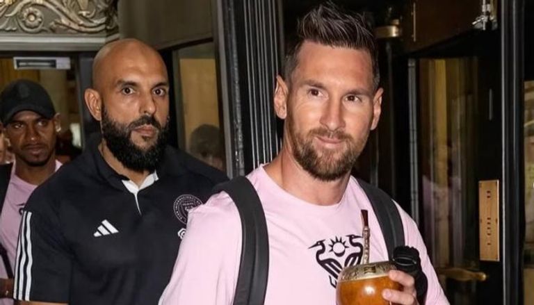 100-003904-messi-bodyguard-yassine-chueko-alahly_700x400