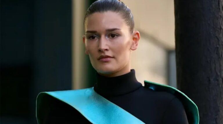 279096604326520251125110315315