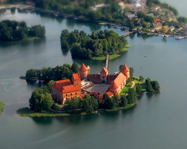 جزيرة-تراكاي_0