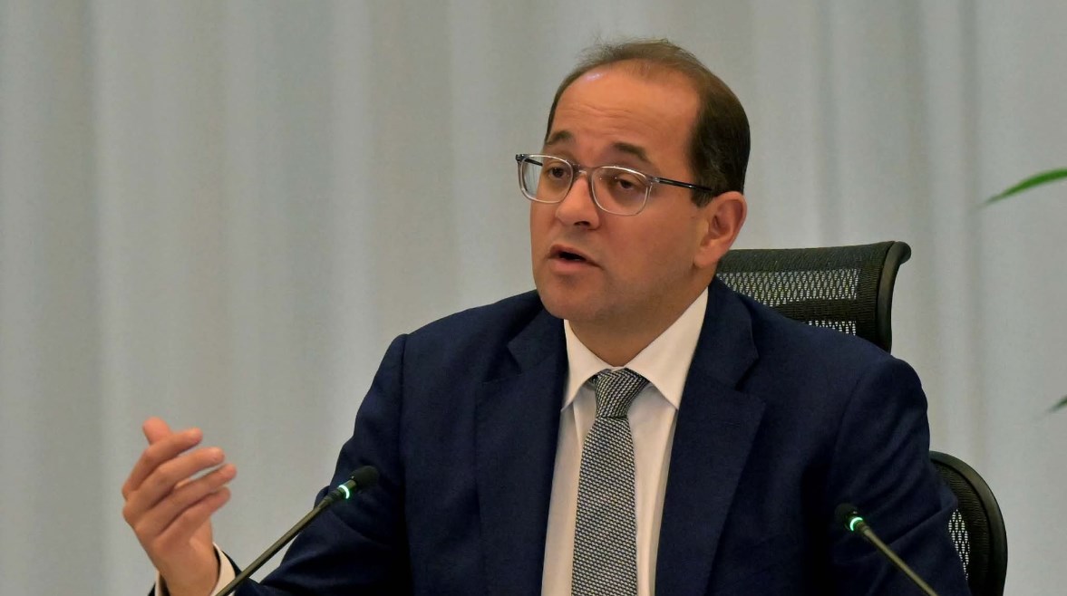 1716149596945320251203060556556