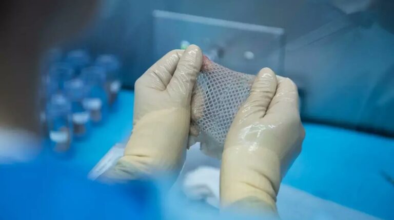 279096604326520260207120857857