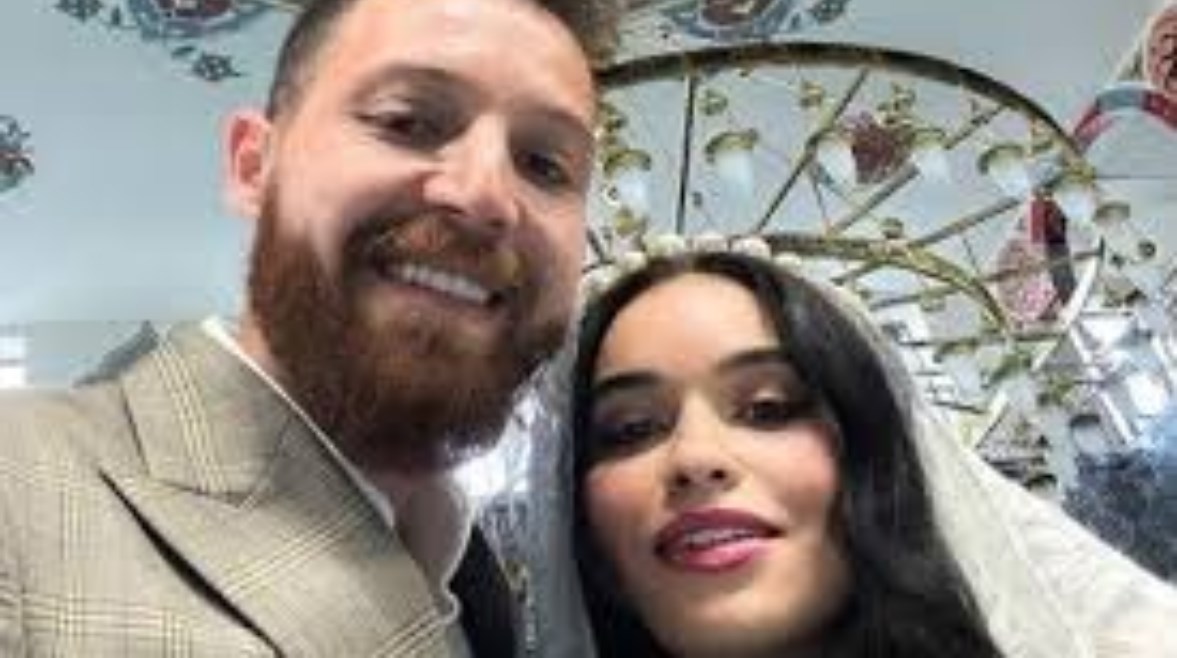 2791759519162202602120855455545