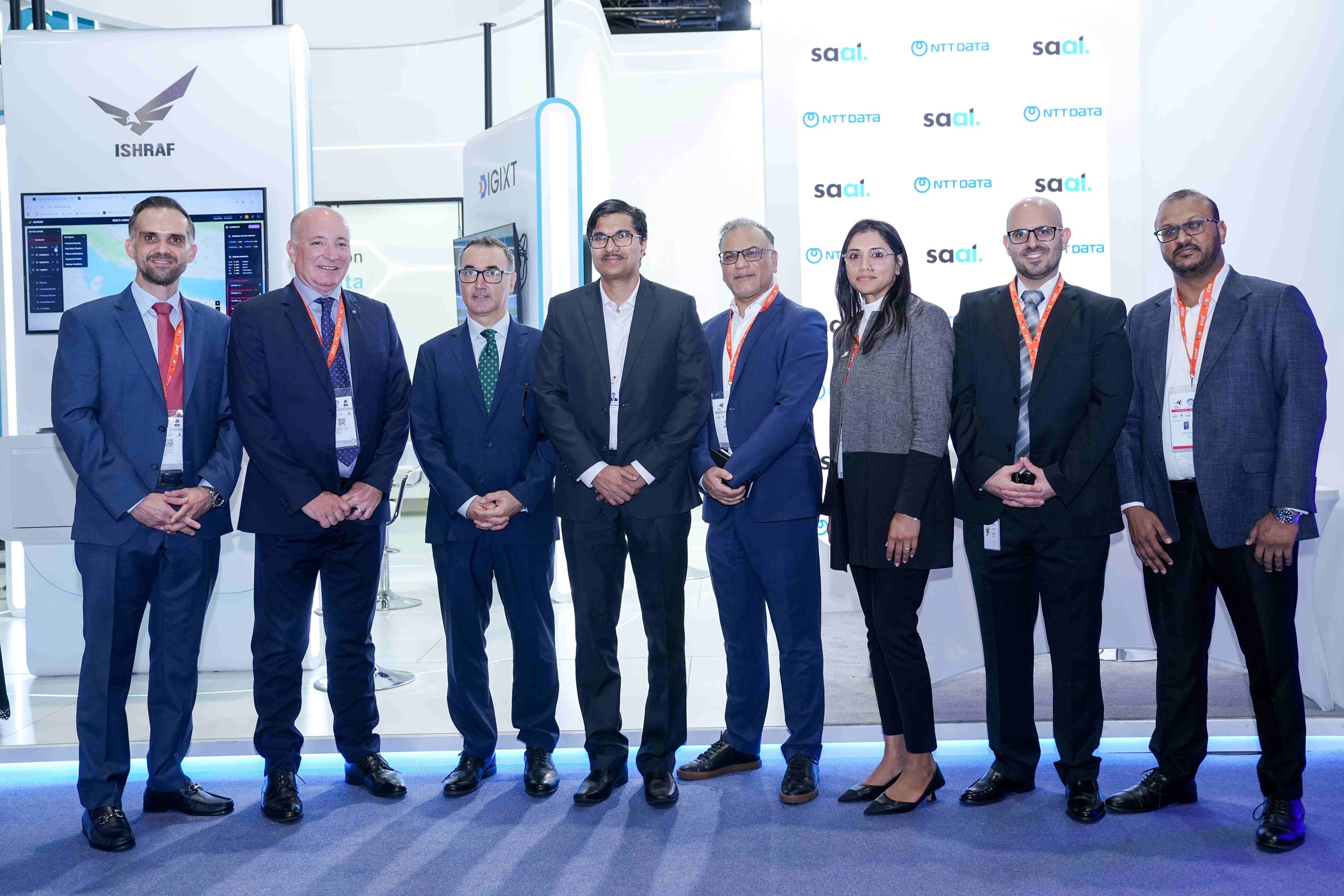 فريق إن تي تي داتا مع فريق سال Saal.ai