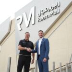 من اليسار جاريث جونز، الرئيس التنفيذي للعمليات في ويلفت، وبروس فون كوفمان، مدير ريم مول