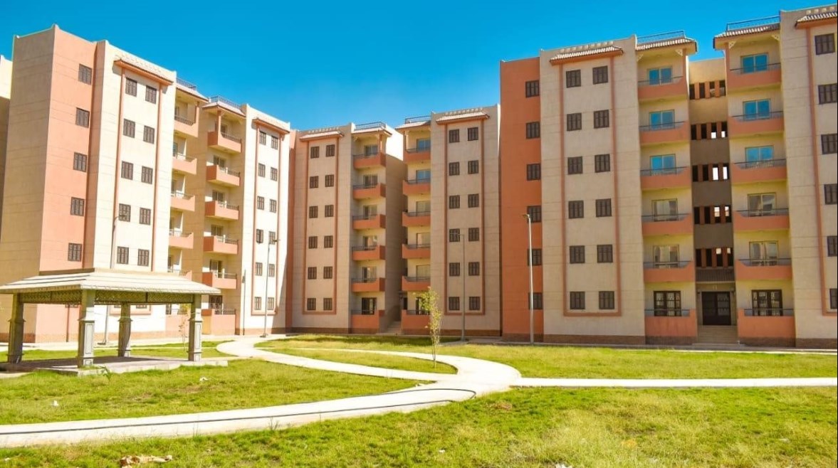 1755892595108202604151238103810