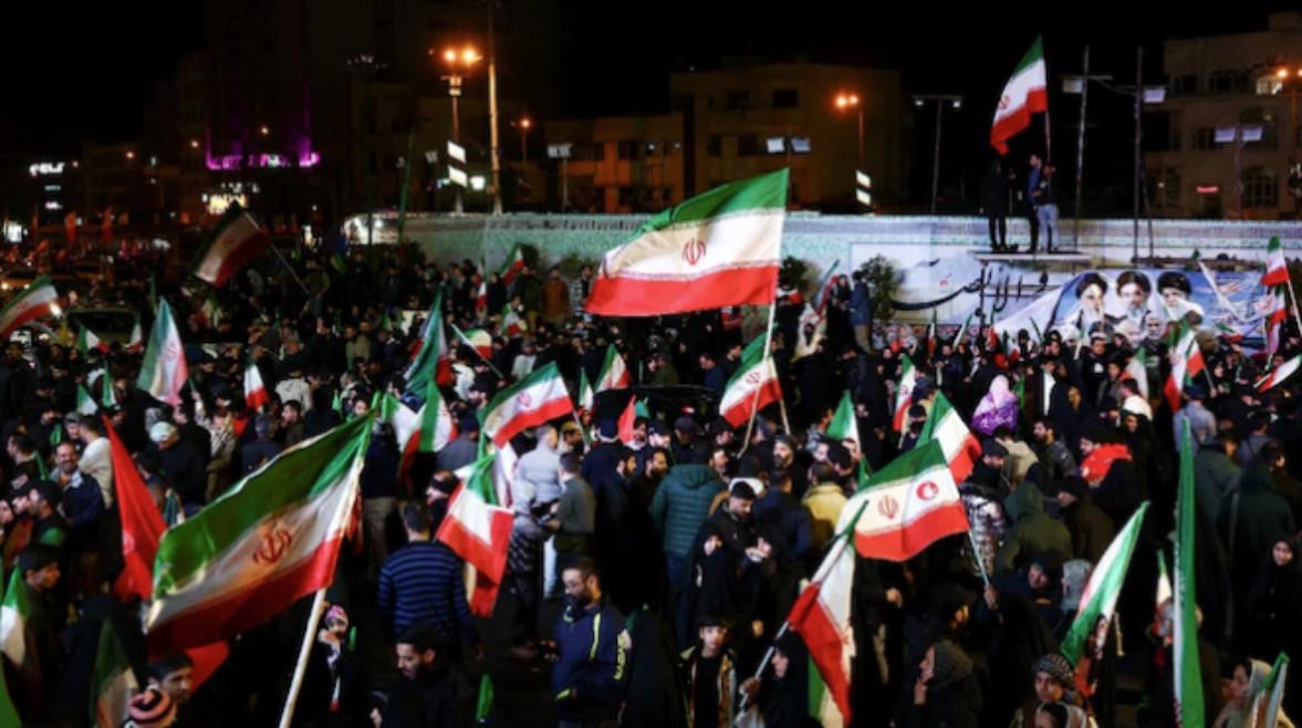 176110560216202604080514361436